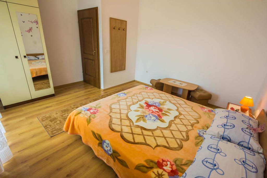 Apartments Villa Luciana リエカ エクステリア 写真