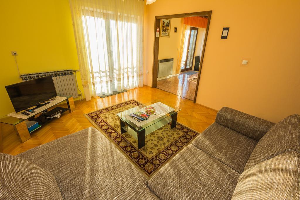 Apartments Villa Luciana リエカ エクステリア 写真